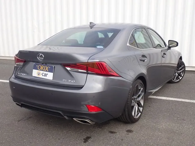 レクサス　ＩＳ３５０（トヨタ）の車両写真
