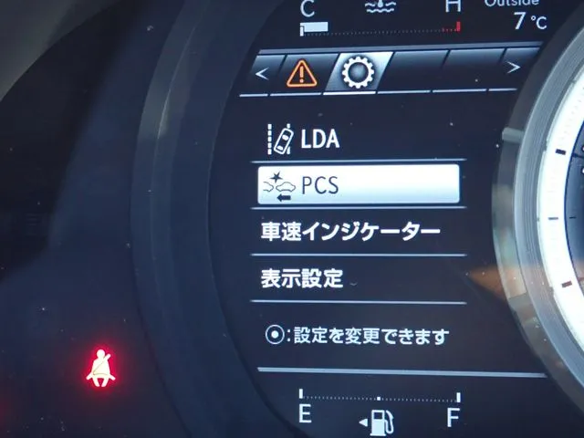 レクサス　ＩＳ３５０（トヨタ）の車両写真