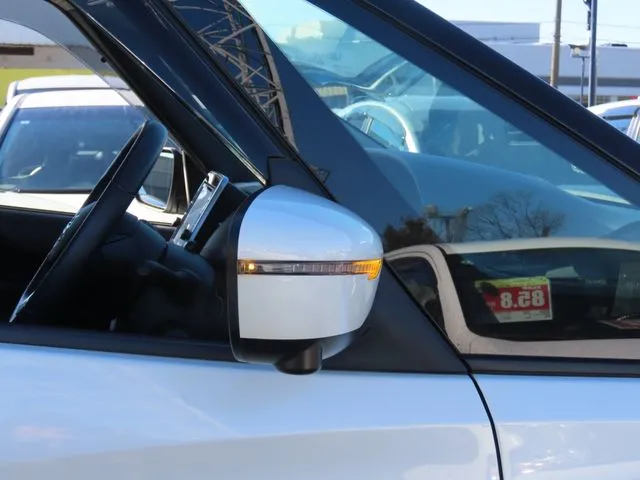 セレナ（ニッサン）の車両写真