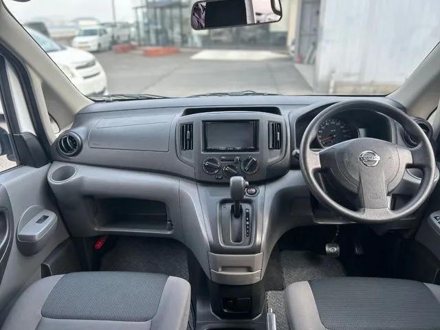 NV200バネットバン(ニッサン)の車両写真