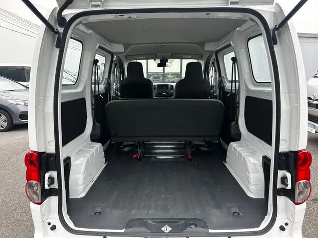 NV200バネットバン(ニッサン)の車両写真