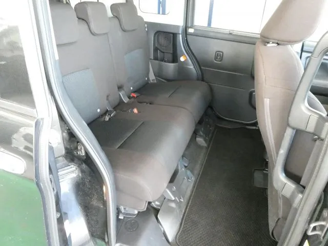 ルーミー（トヨタ）の車両写真