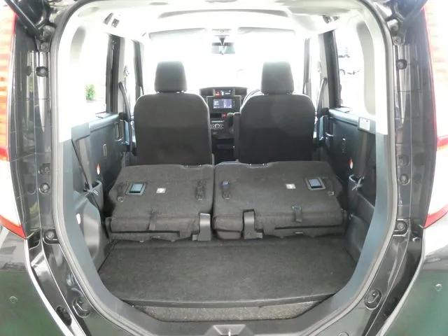 ルーミー（トヨタ）の車両写真