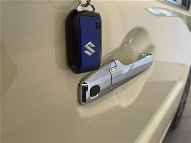 スズキ　ハスラー