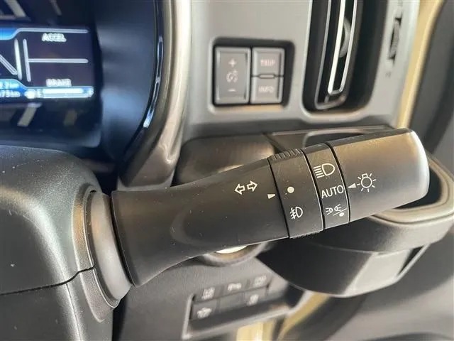 スズキ　ハスラー