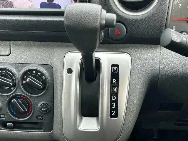 ニッサン　ＮＶ３５０キャラバン　１．２ｔ