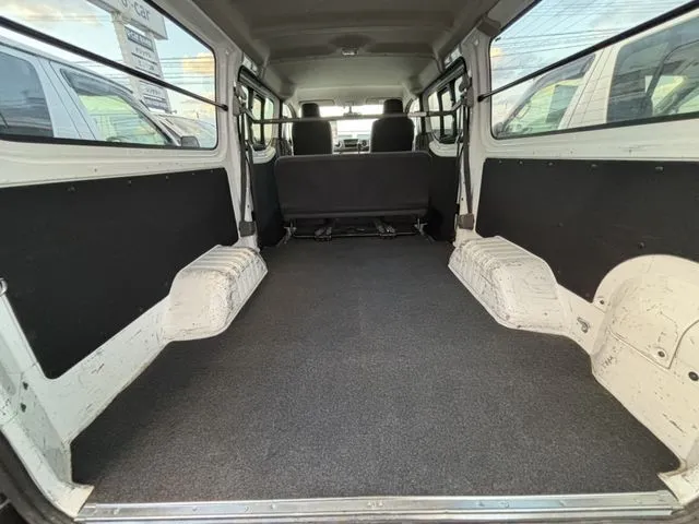 ニッサン NV350キャラバン