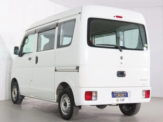 エブリイバン　４ＷＤ（スズキ）の車両写真