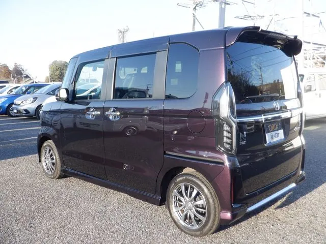 Ｎ　ＢＯＸ　カスタム（ホンダ）の車両写真