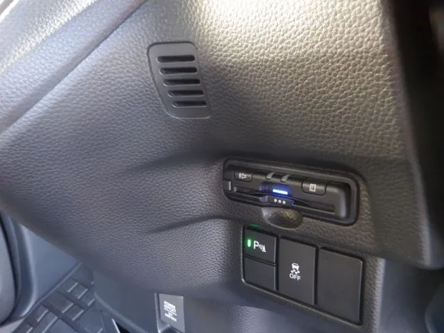 Ｎ　ＢＯＸ　カスタム（ホンダ）の車両写真