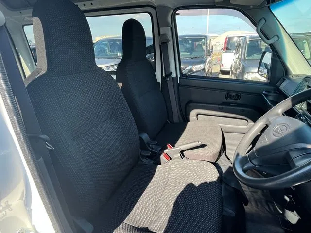 ハイゼットカーゴ（ダイハツ）の車両写真