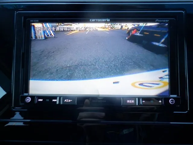 シャトル　ハイブリッド（ホンダ）の車両写真