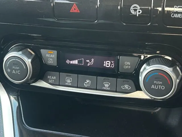 セレナ　Ｓハイブリッド　４ＷＤ（ニッサン）の車両写真