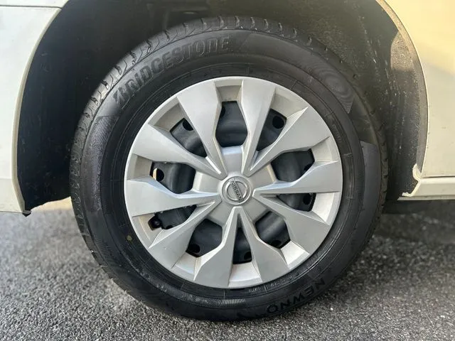 セレナ　Ｓハイブリッド　４ＷＤ（ニッサン）の車両写真