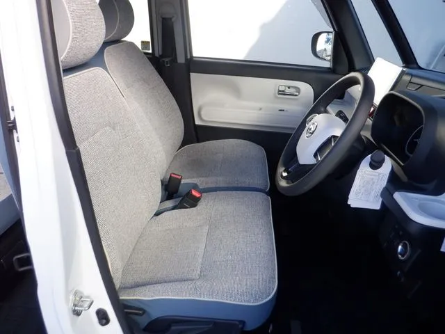 ムーヴ　キャンバス（ダイハツ）の車両写真