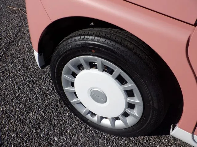 ムーヴ　キャンバス（ダイハツ）の車両写真