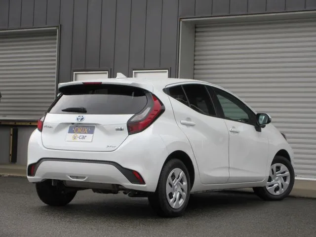 アクア（トヨタ）の車両写真