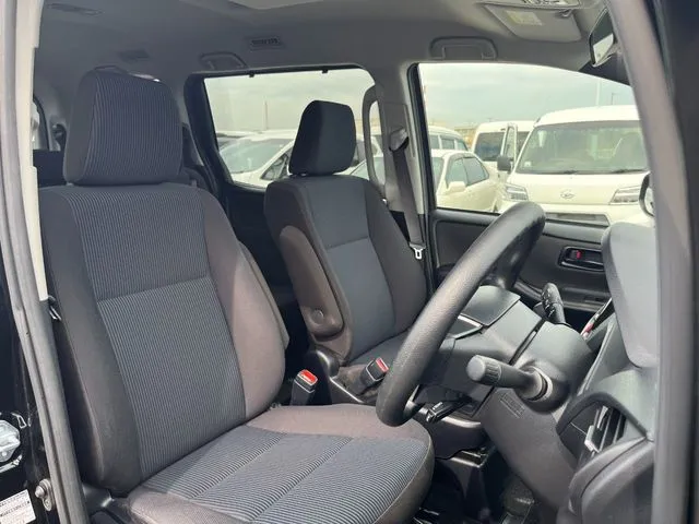 ノア（トヨタ）の車両写真