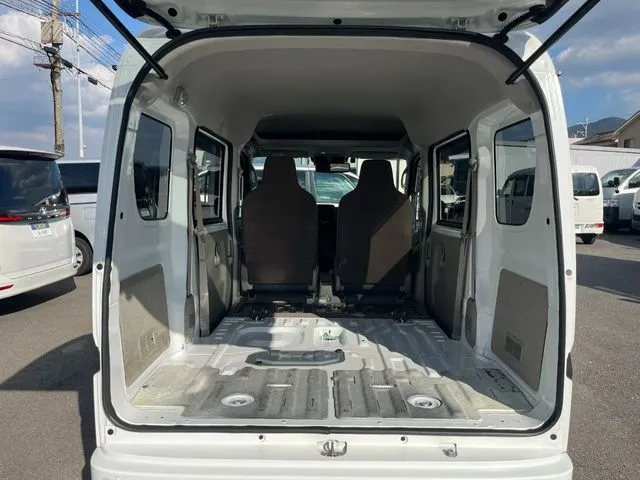 エブリイバン（スズキ）の車両写真