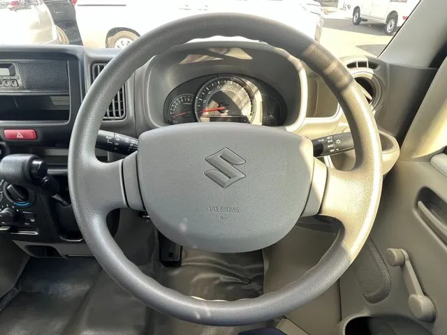 エブリイバン（スズキ）の車両写真