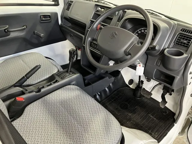 キャリイトラック　４ＷＤ（スズキ）の車両写真