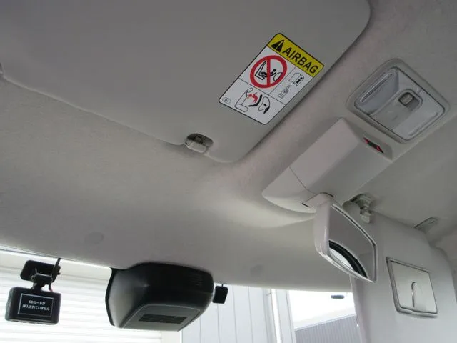 タント 4WD(ダイハツ)の車両写真