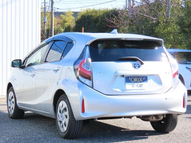 アクア(トヨタ)の車両写真