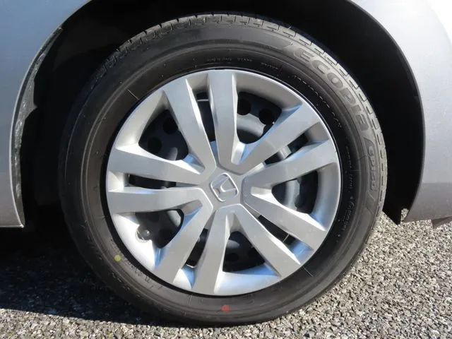 フィット　ｅ：ＨＥＶ（ホンダ）の車両写真