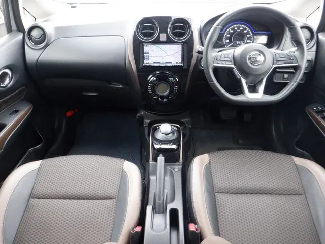 ノート（ニッサン）の車両写真