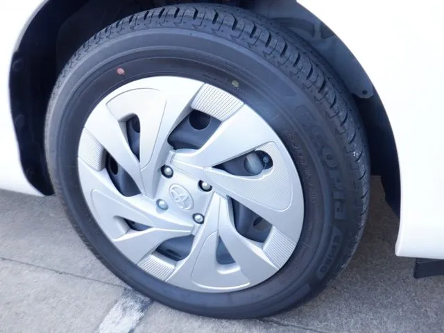 アクア（トヨタ）の車両写真