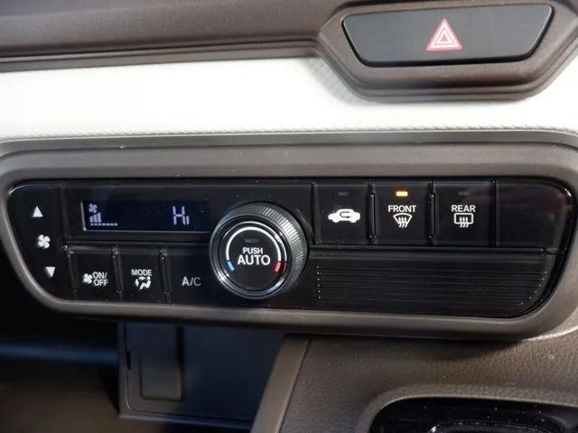 Ｎ　ＢＯＸ（ホンダ）の車両写真