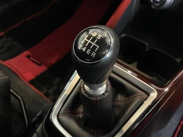 スズキ　スイフト