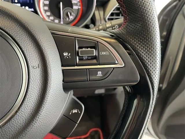 スズキ　スイフト