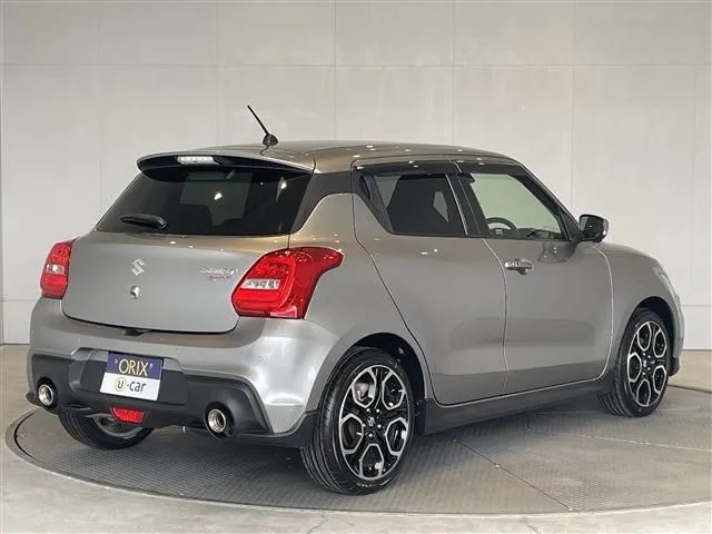 スズキ　スイフト