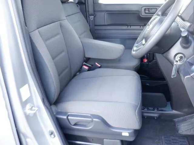 Ｎ－ＶＡＮ　４ＷＤ（ホンダ）の車両写真