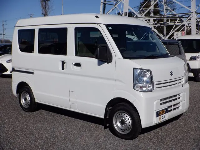エブリイバン（スズキ）の車両写真