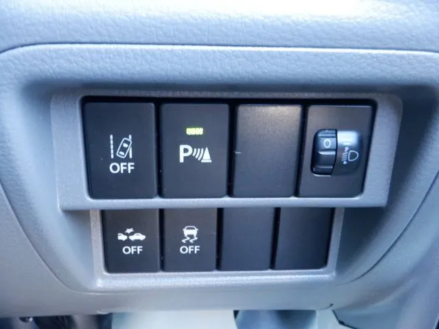 エブリイバン（スズキ）の車両写真