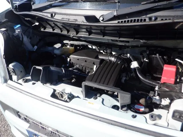 スペーシア 4WD(スズキ)の車両写真