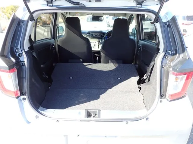 ミラ イース(ダイハツ)の車両写真