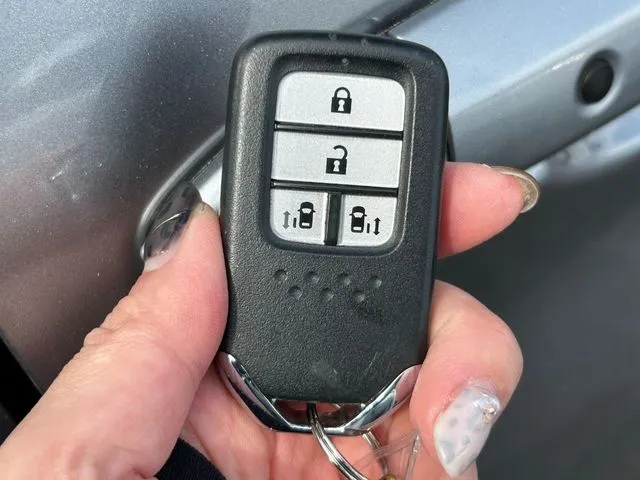 フリード　ハイブリッド（ホンダ）の車両写真