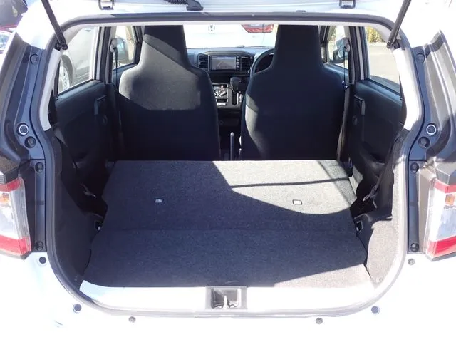 ダイハツ　ミラ　イース