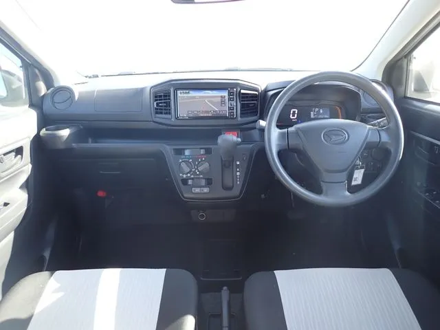 ダイハツ　ミラ　イース