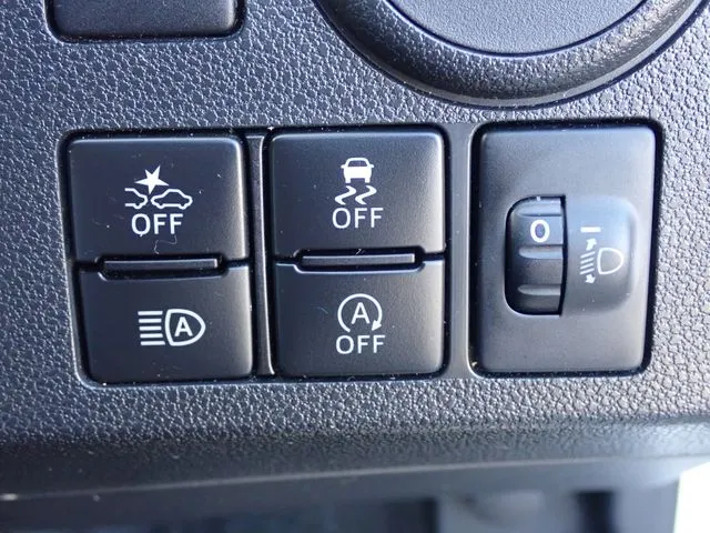 ダイハツ　ミラ　イース