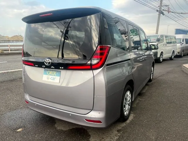 ノア（トヨタ）の車両写真