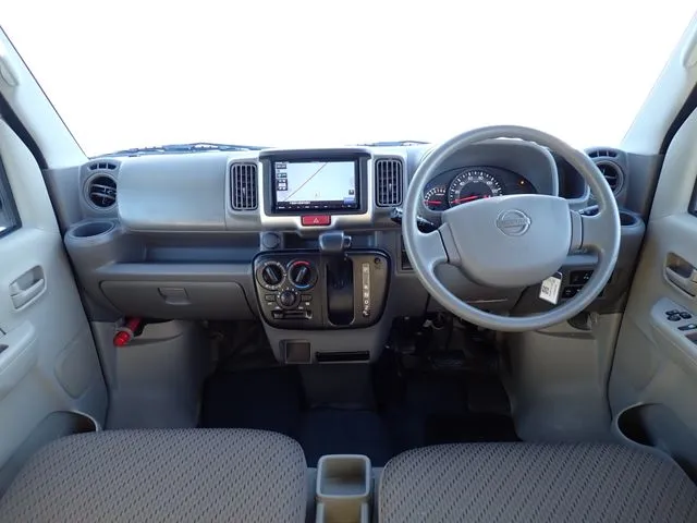 ＮＶ１００クリッパー（ニッサン）の車両写真