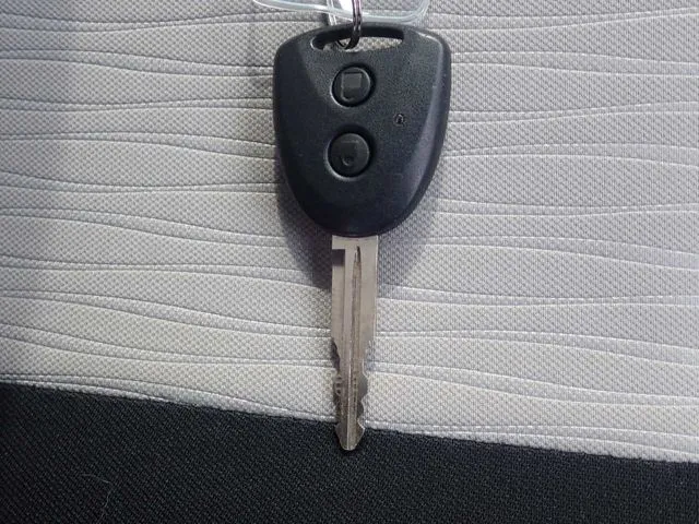 ミラ イース(ダイハツ)の車両写真