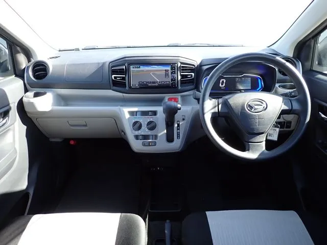 ミラ イース(ダイハツ)の車両写真