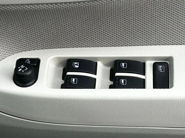 ムーヴ（ダイハツ）の車両写真