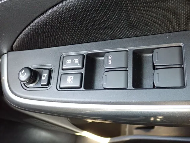 スズキ　スイフト