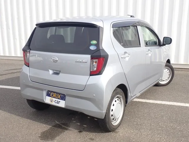 ミラ イース(ダイハツ)の車両写真